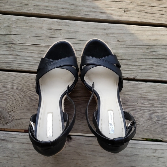 Platforms - Picture 5 of 9